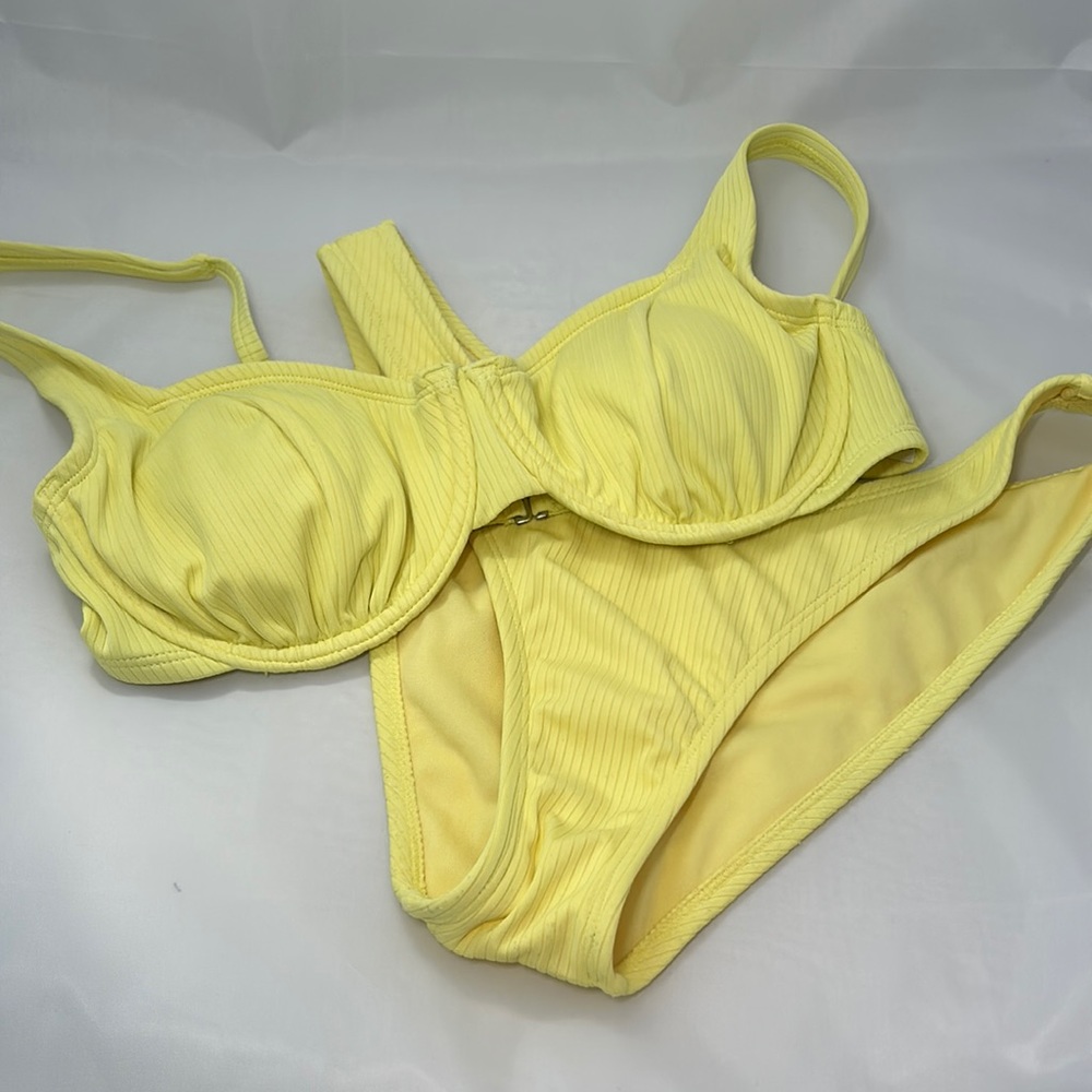 Yellow bikini bottoms size L/top size D/DD